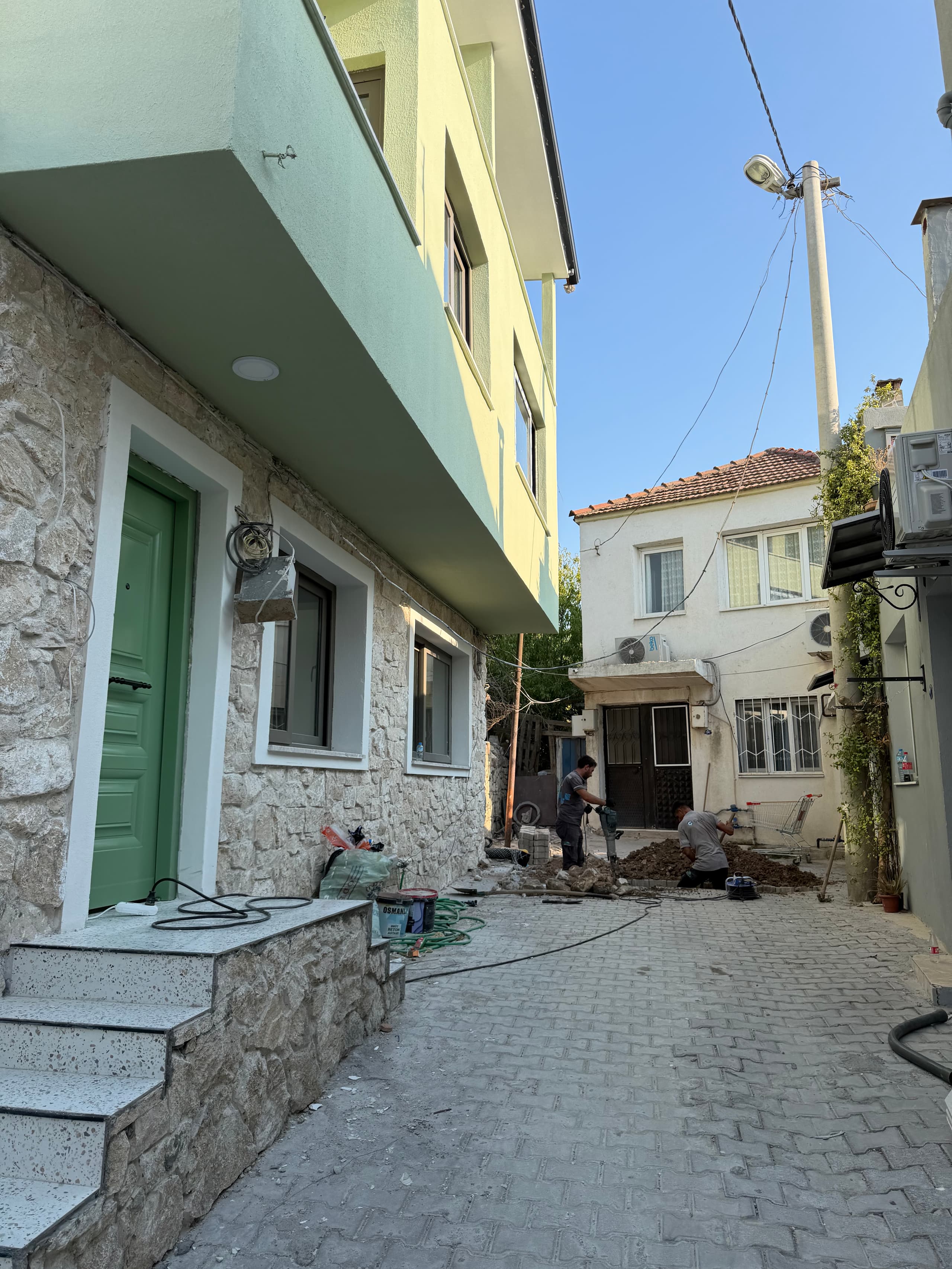 100 Yıllık Binaya Airbnb Dairesi Renovasyonu — Sonra